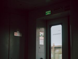 洪水高峰来临前钦奇拉发布疏散警告