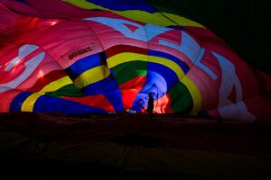 “上膛待发”：另一轮通胀飙升使加息成为明确选项