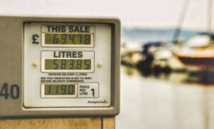 特朗普欲恢复委内瑞拉石油生产，分析师称油价冲击有限