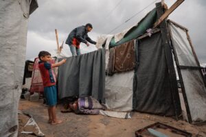 Gaza conditions 'catastrophic' as report finds $US71b needed to rebuild