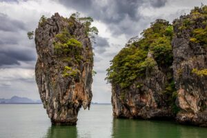 James Valentine, much-loved ABC radio presenter, dies aged 64