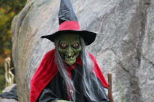 Witches founder goes to police over Sandilands’ remarks