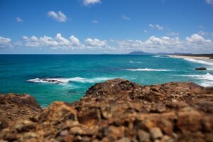 ASX dives; Macquarie banks big $4.8b profit; News Corp revenues rise; Oil climbs