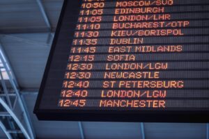 Flight delays, warnings as fog blankets Syd