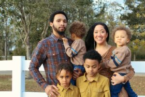 'Incredible': IS-linked family speaks from plane as cohort set to soon arrive in Australia