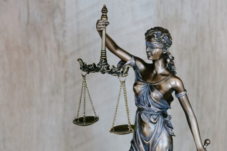 美国法官下令从肯尼迪中心移除特朗普名字