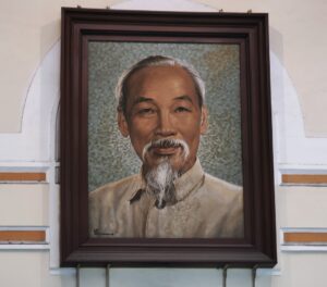Portrait of Iluwanti Ken by Richard Lewer wins $100,000 Archibald Prize