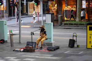 Woman who returned to Australia last year charged with joining IS