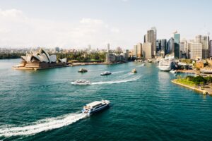 Australian net overseas migration falls to lowest level since 2022 – but the Coalition says that’s still too high