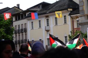 Iranian, US negotiators in Switzerland to sort out details to end the war