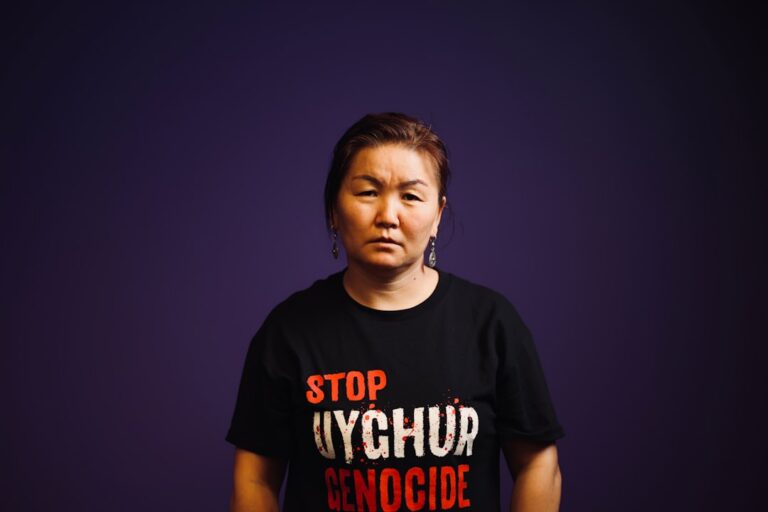 在中国,女性喜剧演员为受性别歧视困扰的女性提供释放