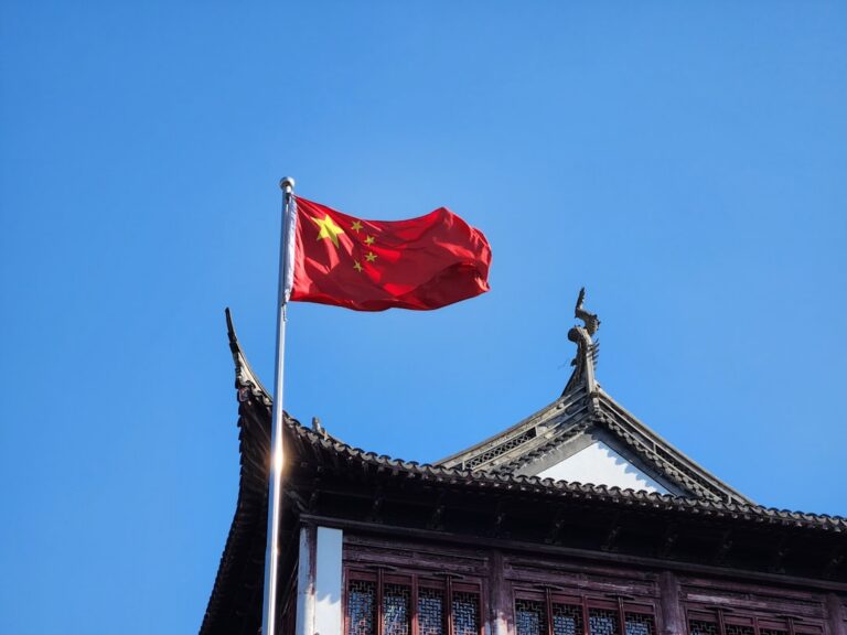 中国茶饮连锁店Molly Tea因商标侵权被判赔偿路易威登5000万泰铢