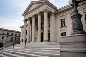 Alleged cop stabber charged with attempted murder, police say
