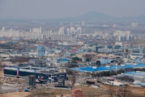 Korea Plans Measures on Leveraged ETFs Driving Wild Volatility
