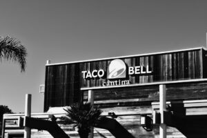 Taco Bell removes lettuce from menu in US after links to explosive diarrhoea parasite