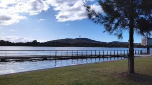 Telstra outage: triple-zero calls affected by network glitches as regional train services slowly resume