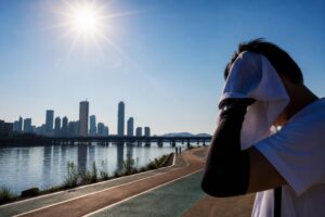 Koreans told to stop all outdoor activities as heat hits record high
