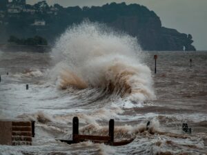 Millions urged to evacuate as powerful Typhoon Dujuan hits Japan