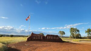 Alice Springs storm leaves thousands without power as residents begin clean-up
